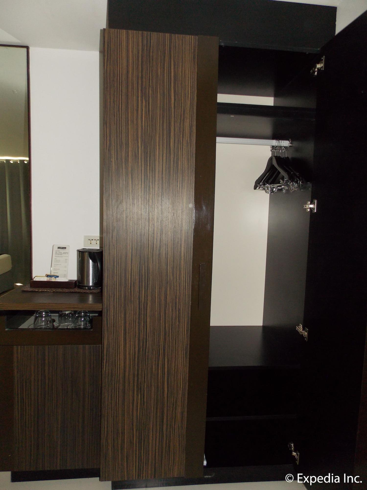 Cityscape Hotel Mandaue Exterior foto