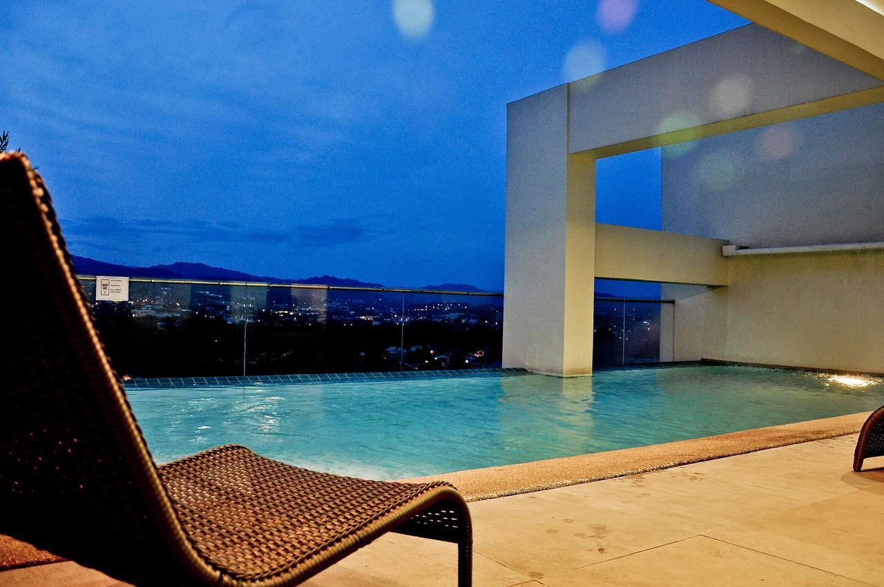 Cityscape Hotel Mandaue Exterior foto